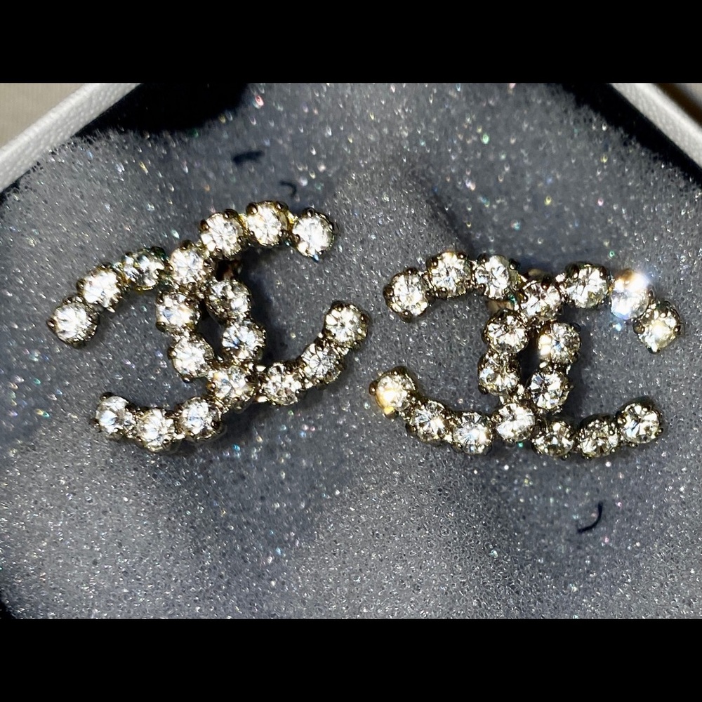🌟CHANEL AUTHENTIC LOGO STRASS CRYSTAL EARRINGS